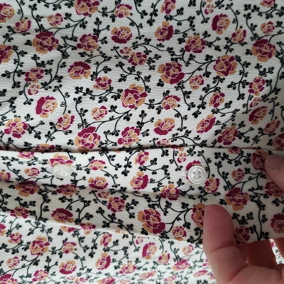 Kookai NWOT Ditsy Floral Ruffle Blouse 6 / 8 (38) Purple Ivory Short Sleeve - Picture 5 of 16